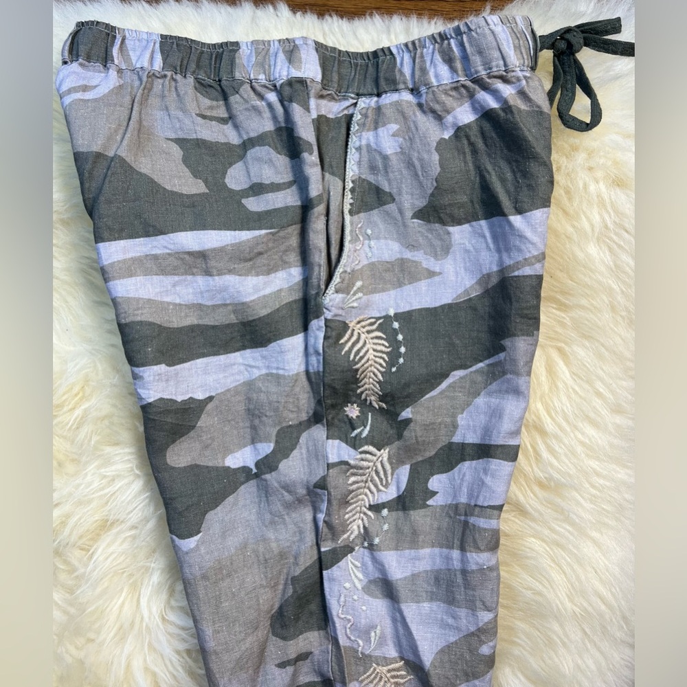 Johnny Was Sidra Linen Camo Green Embroidered Joggers, Size Small, NWT - Picture 5 of 11